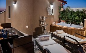 Castello Luxury Residence With Private Jacuzzi